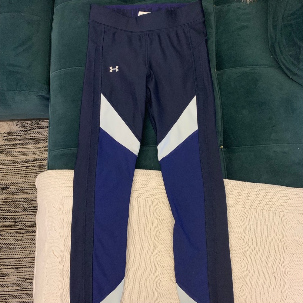 Under Armour sz small 7/8